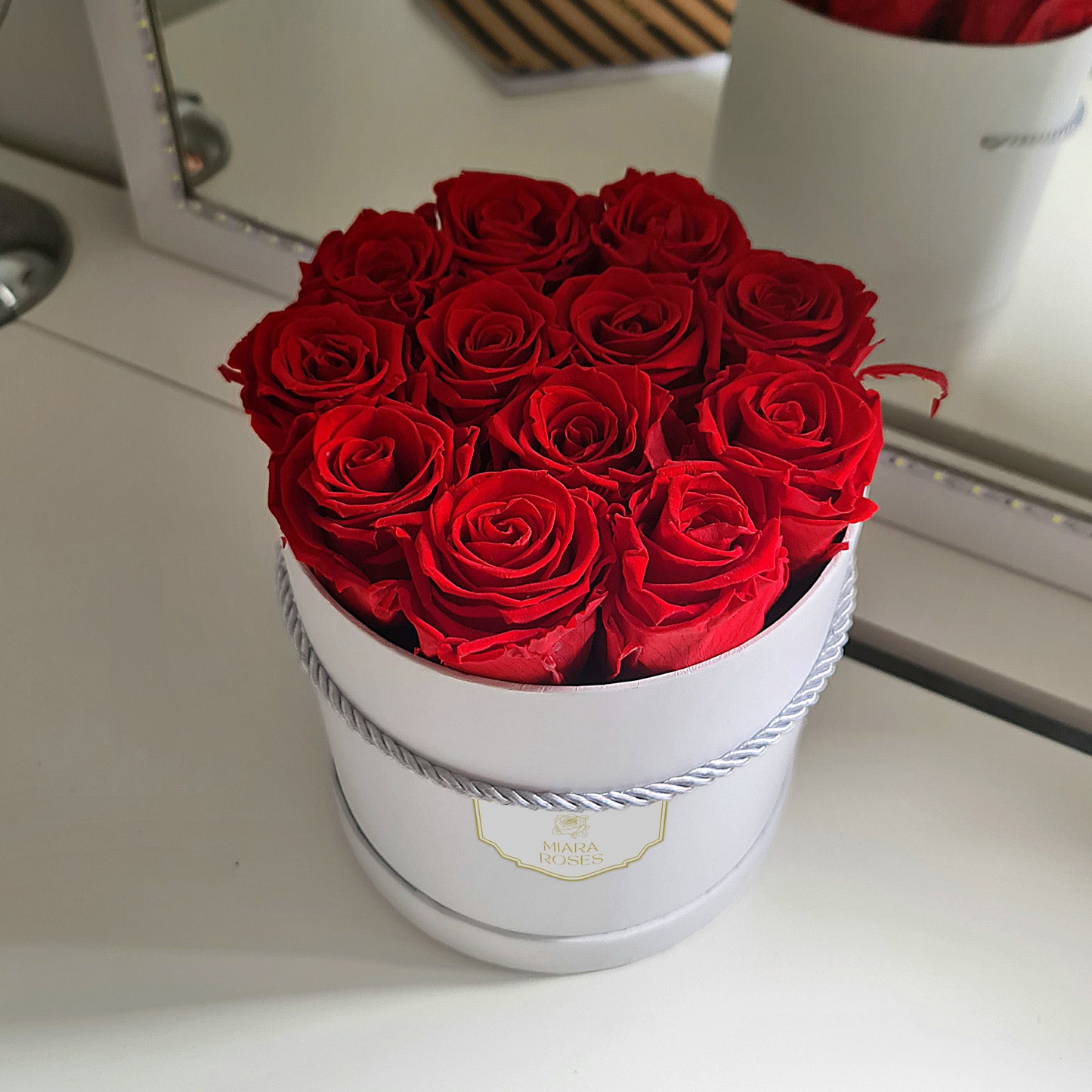 White Round Box with 12 Natural Preserved Roses