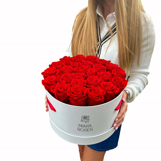 25 Natural Stabilized Roses in Round Gift Box